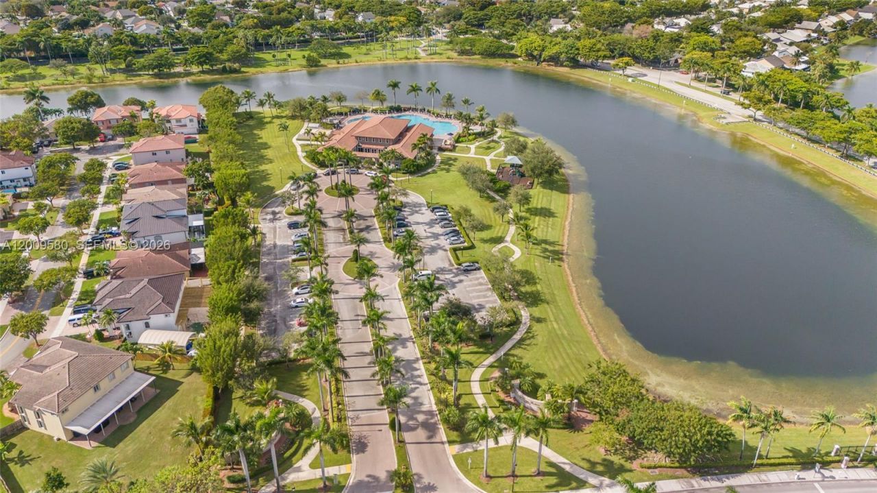 9239 SW 227th St, Unit 1, Cutler Bay, FL 33190 Photo