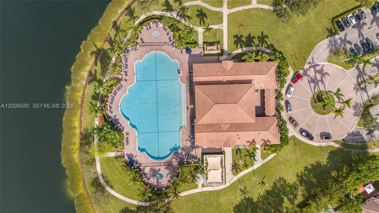 9239 SW 227th St, Unit 1, Cutler Bay, FL 33190 Photo