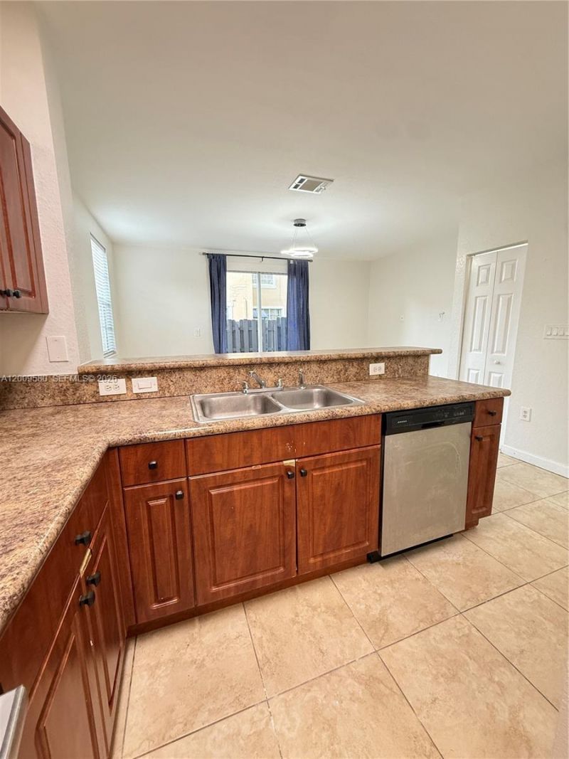 9239 SW 227th St, Unit 1, Cutler Bay, FL 33190 Photo