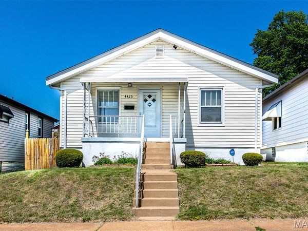 4425 Bingham Avenue, St Louis, MO 63116