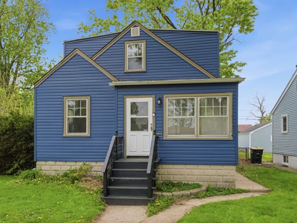 18409 Oakwood Avenue , Lansing, IL 60438