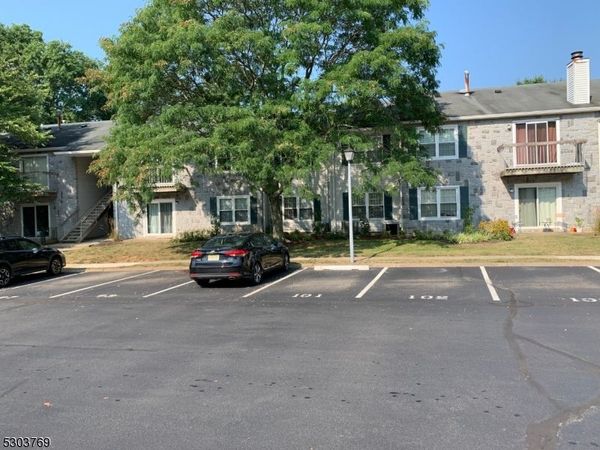 101 Quince Ct, Lawrence, NJ 08648