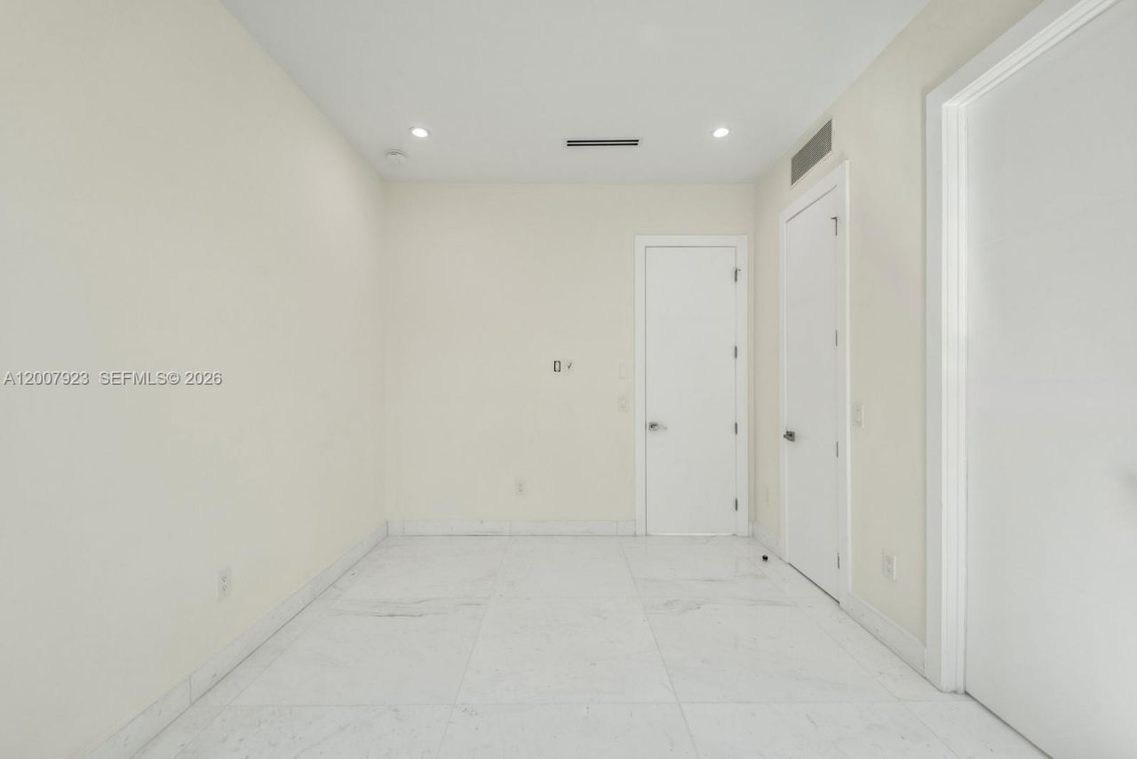 1090 NE 84th St, Miami, FL 33138 Photo