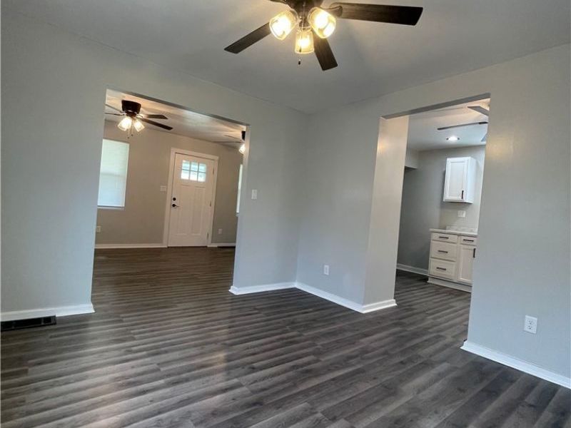 679 W Oregon Avenue, Sebring, OH 44672 Photo 10