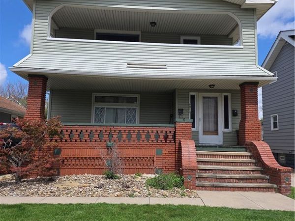 9913 Greenview Avenue , Garfield Heights, OH 44125