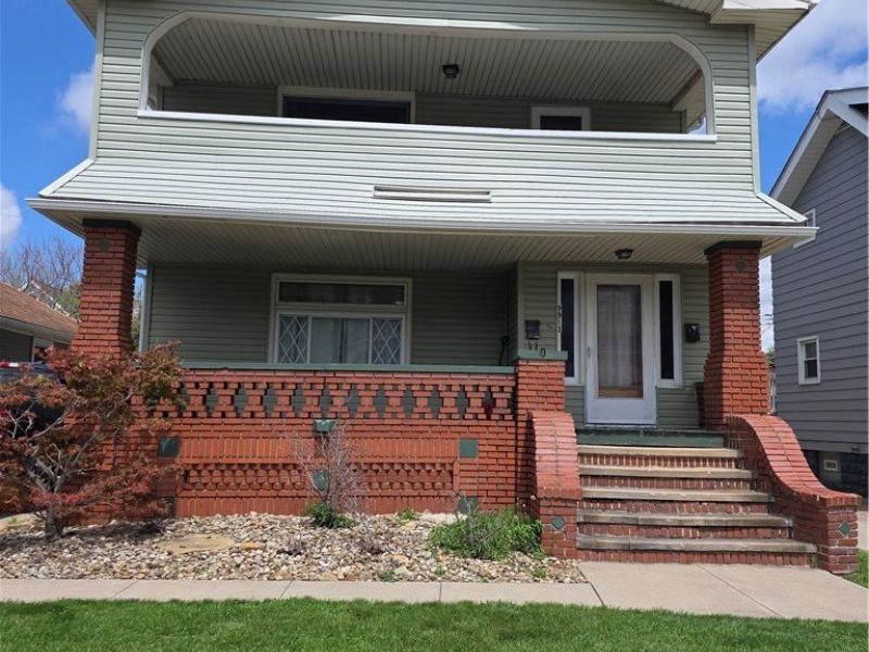 9913 Greenview Avenue , Garfield Heights, OH 44125 Photo 1