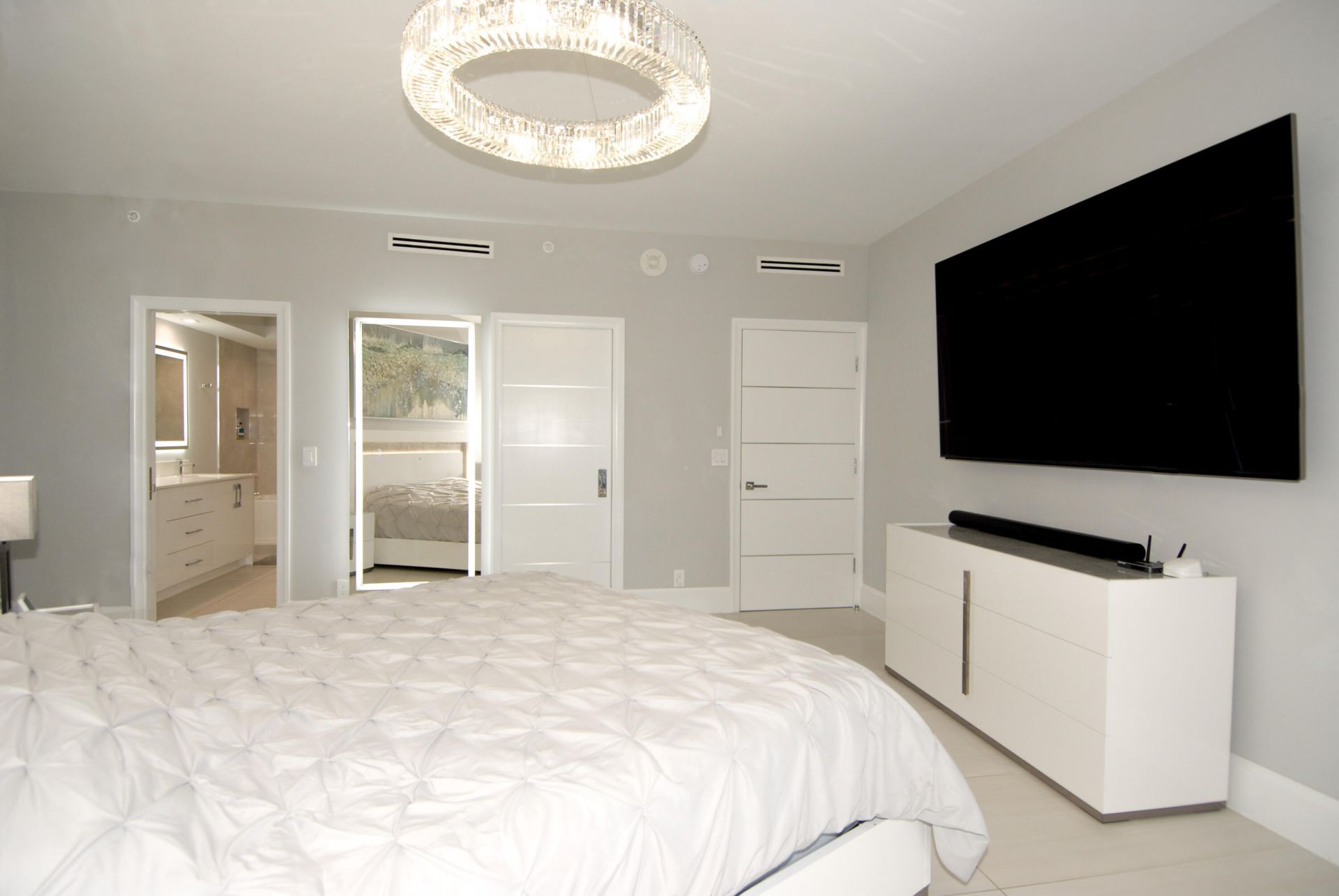3200 N Ocean Boulevard, Unit 506, Fort Lauderdale, FL 33308 Photo