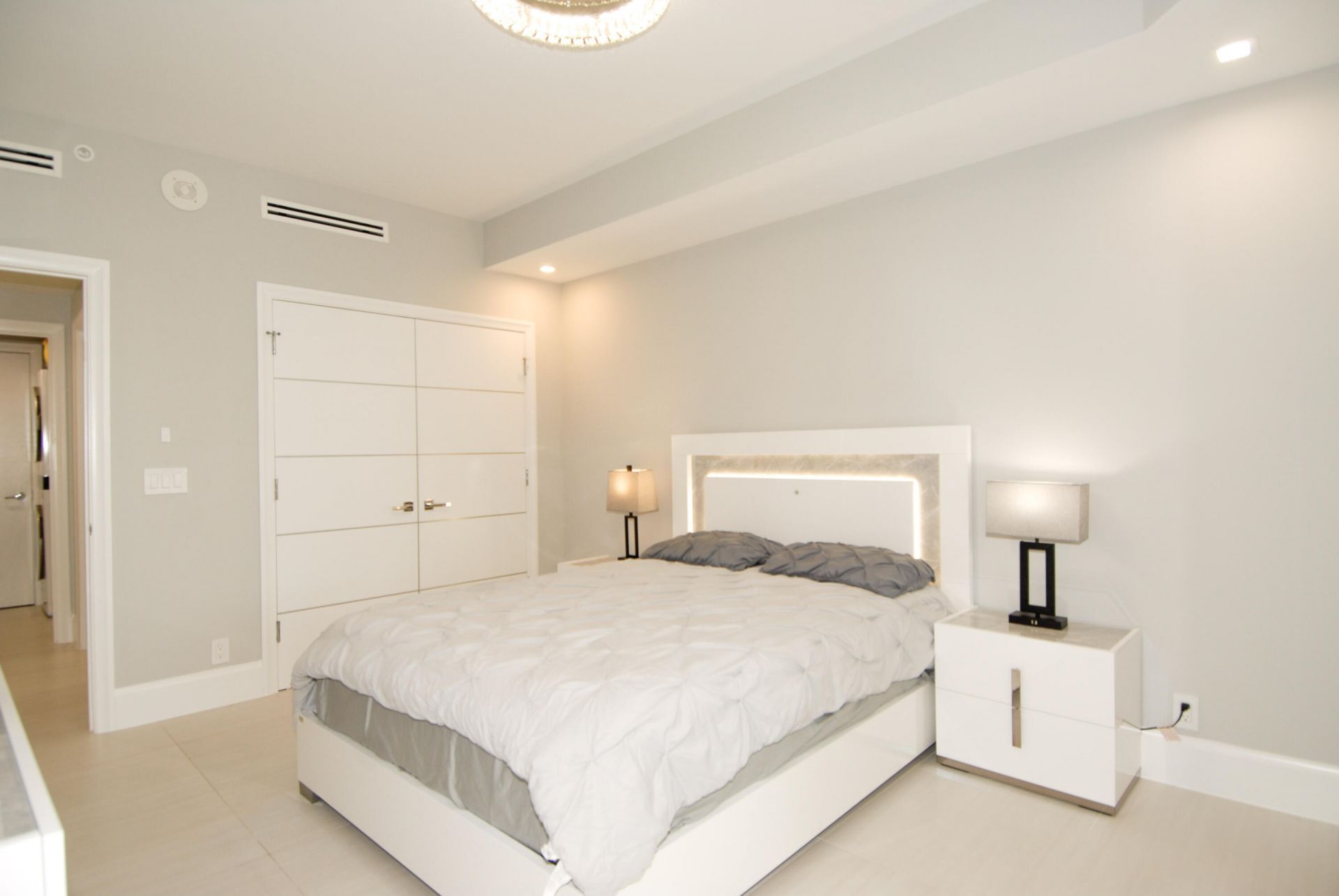 3200 N Ocean Boulevard, Unit 506, Fort Lauderdale, FL 33308 Photo