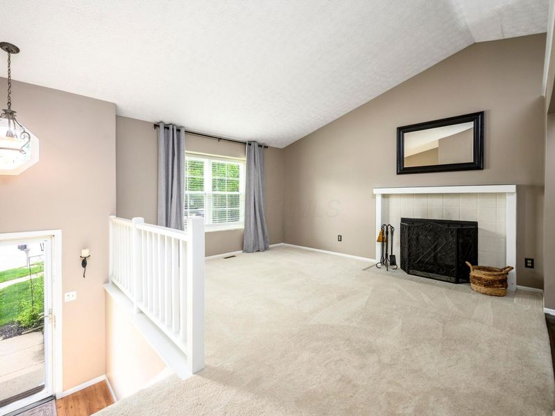 4959 Cavan Court, Columbus, OH 43221 Photo 2