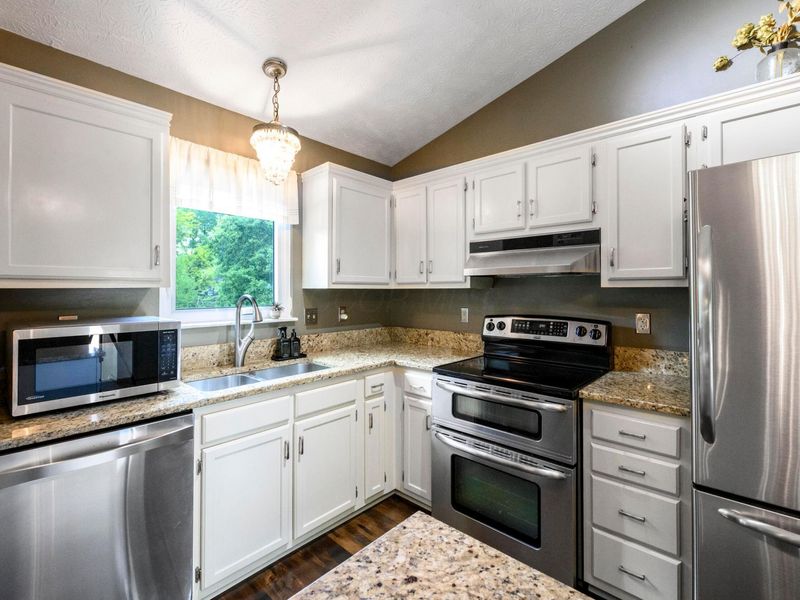 4959 Cavan Court, Columbus, OH 43221 Photo 8
