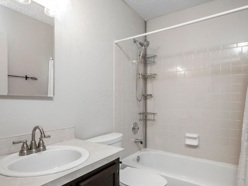 4959 Cavan Court, Columbus, OH 43221 Photo 9