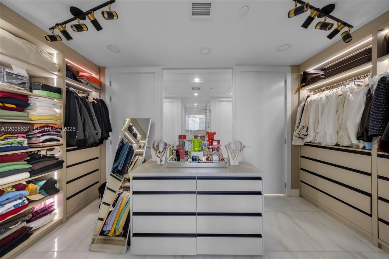 700 NE 26th Ter , Unit 2202, Miami, FL 33137 Photo
