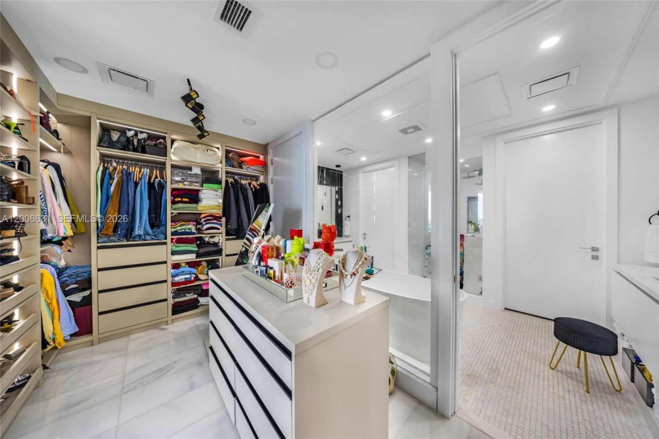 700 NE 26th Ter , Unit 2202, Miami, FL 33137 Photo
