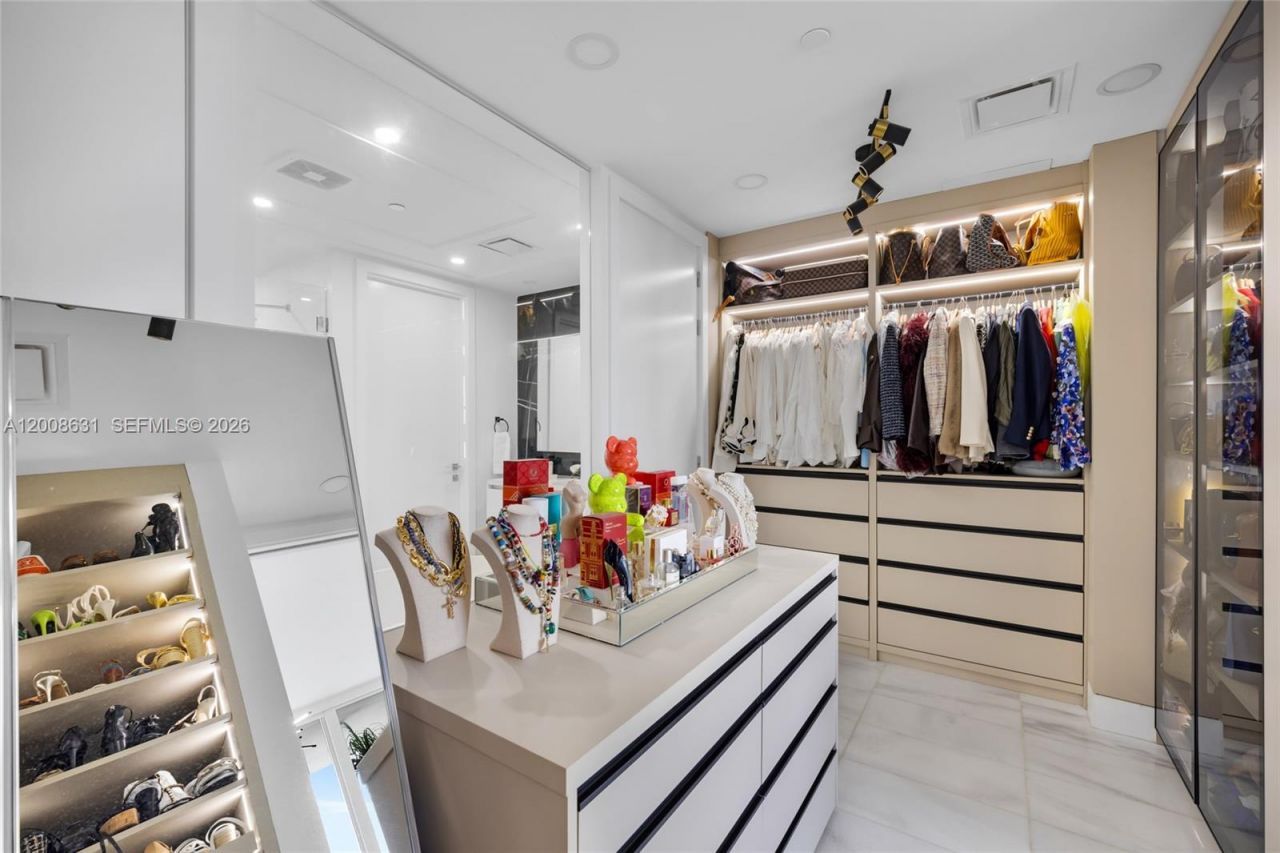 700 NE 26th Ter , Unit 2202, Miami, FL 33137 Photo