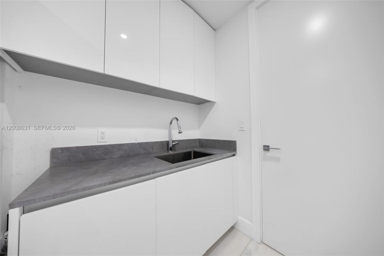 700 NE 26th Ter , Unit 2202, Miami, FL 33137 Photo
