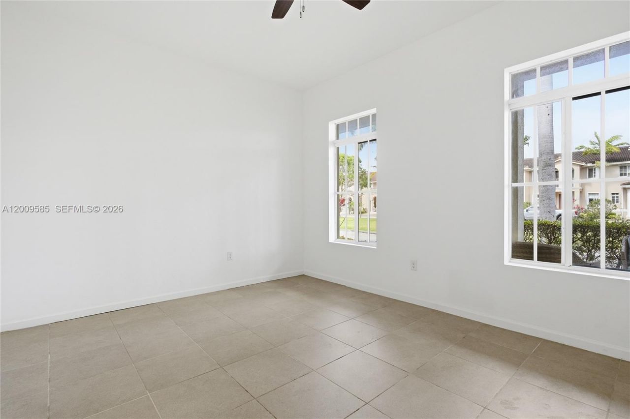 27057 SW 140th Path, Homestead, FL 33032 Photo