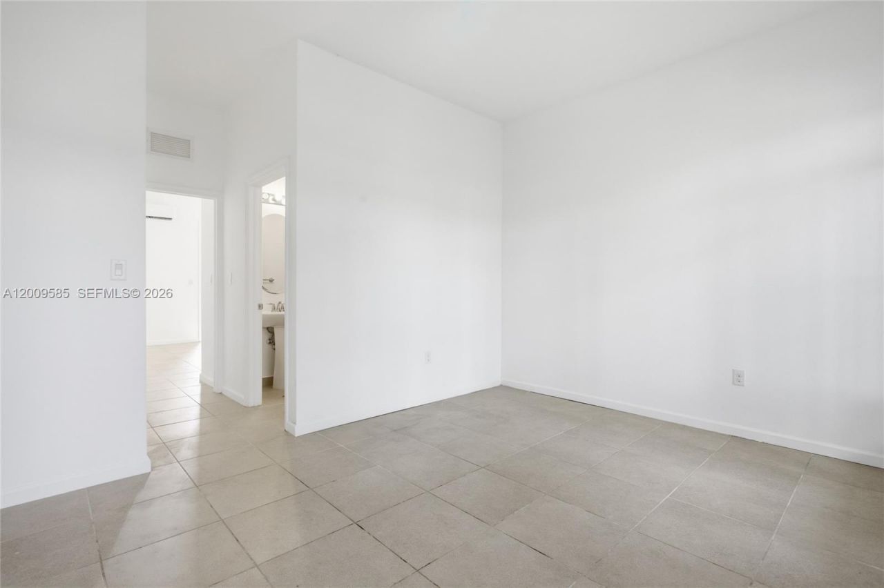 27057 SW 140th Path, Homestead, FL 33032 Photo