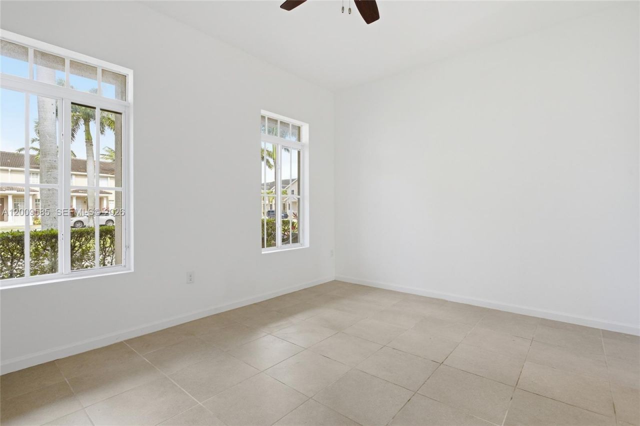 27057 SW 140th Path, Homestead, FL 33032 Photo