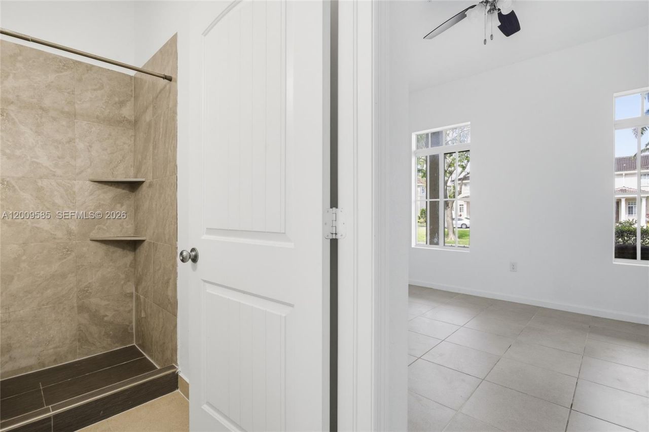 27057 SW 140th Path, Homestead, FL 33032 Photo