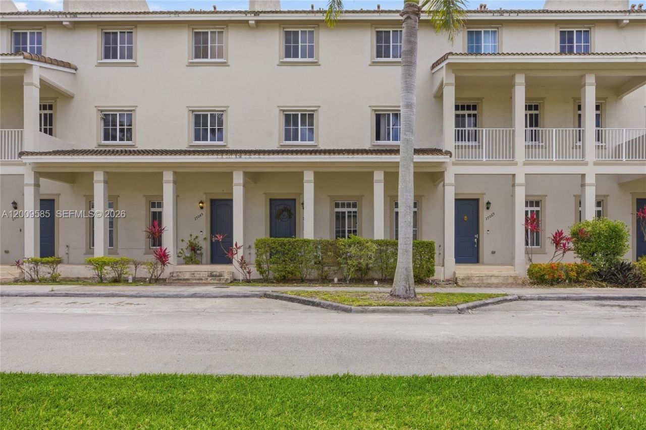 27057 SW 140th Path, Homestead, FL 33032 Photo