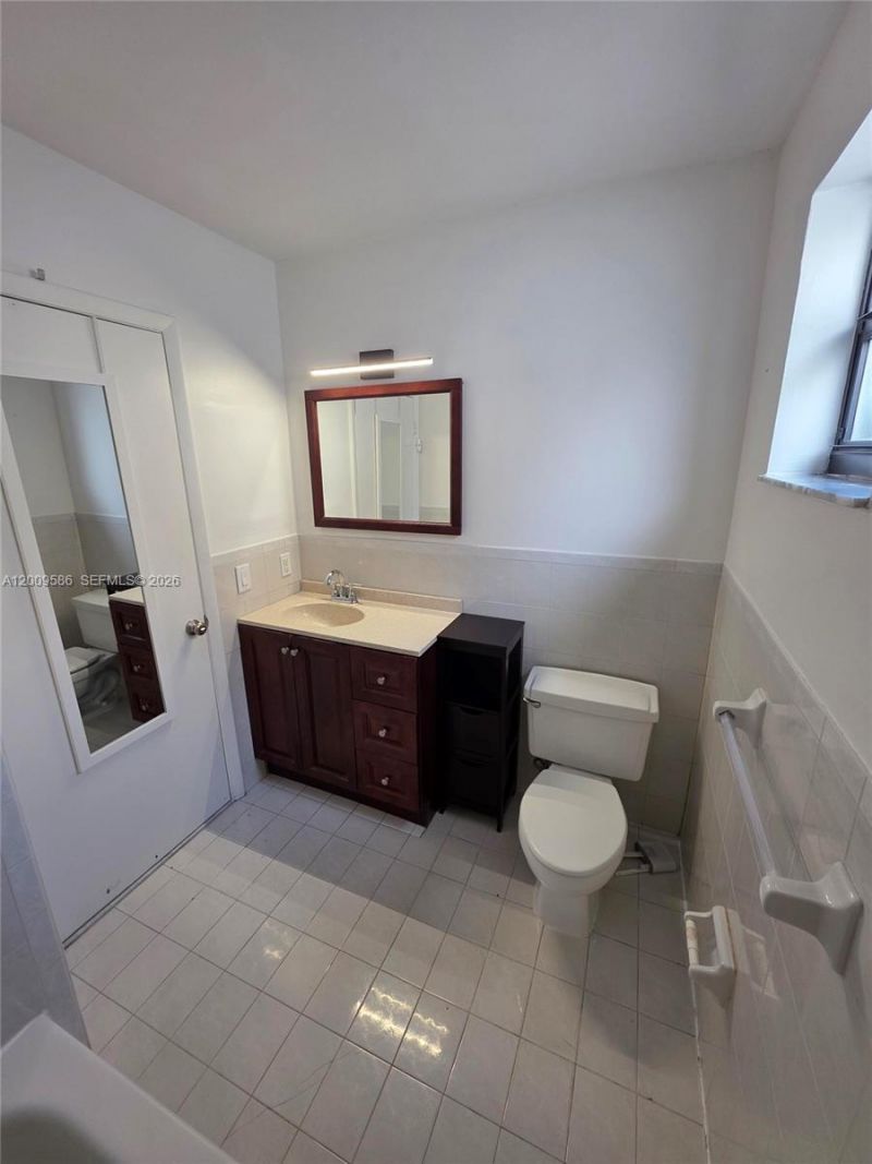 11649 NW 91st Ave, Hialeah Gardens, FL 33018 Photo