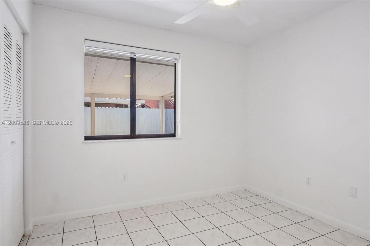 11649 NW 91st Ave, Hialeah Gardens, FL 33018 Photo