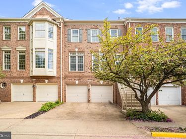 9574 LAGERSFIELD CIRCLE, VIENNA, VA 22181