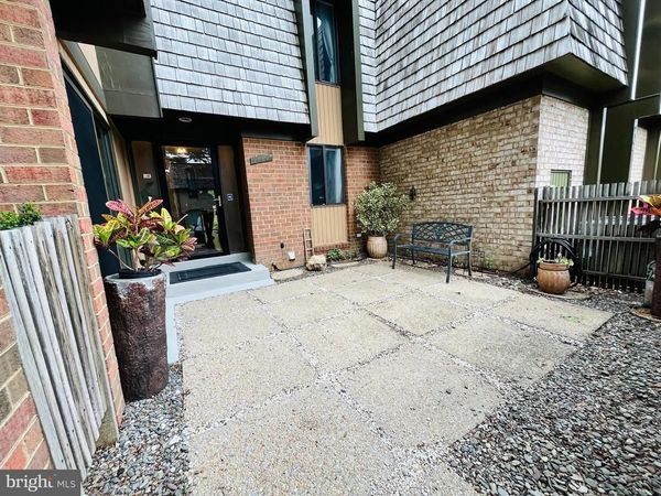 9562 FERN HOLLOW WAY , GAITHERSBURG, MD 20886