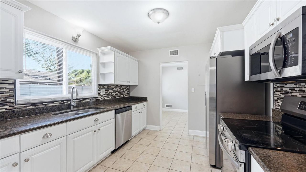 602 32nd Street W, Bradenton, FL 34205 Photo