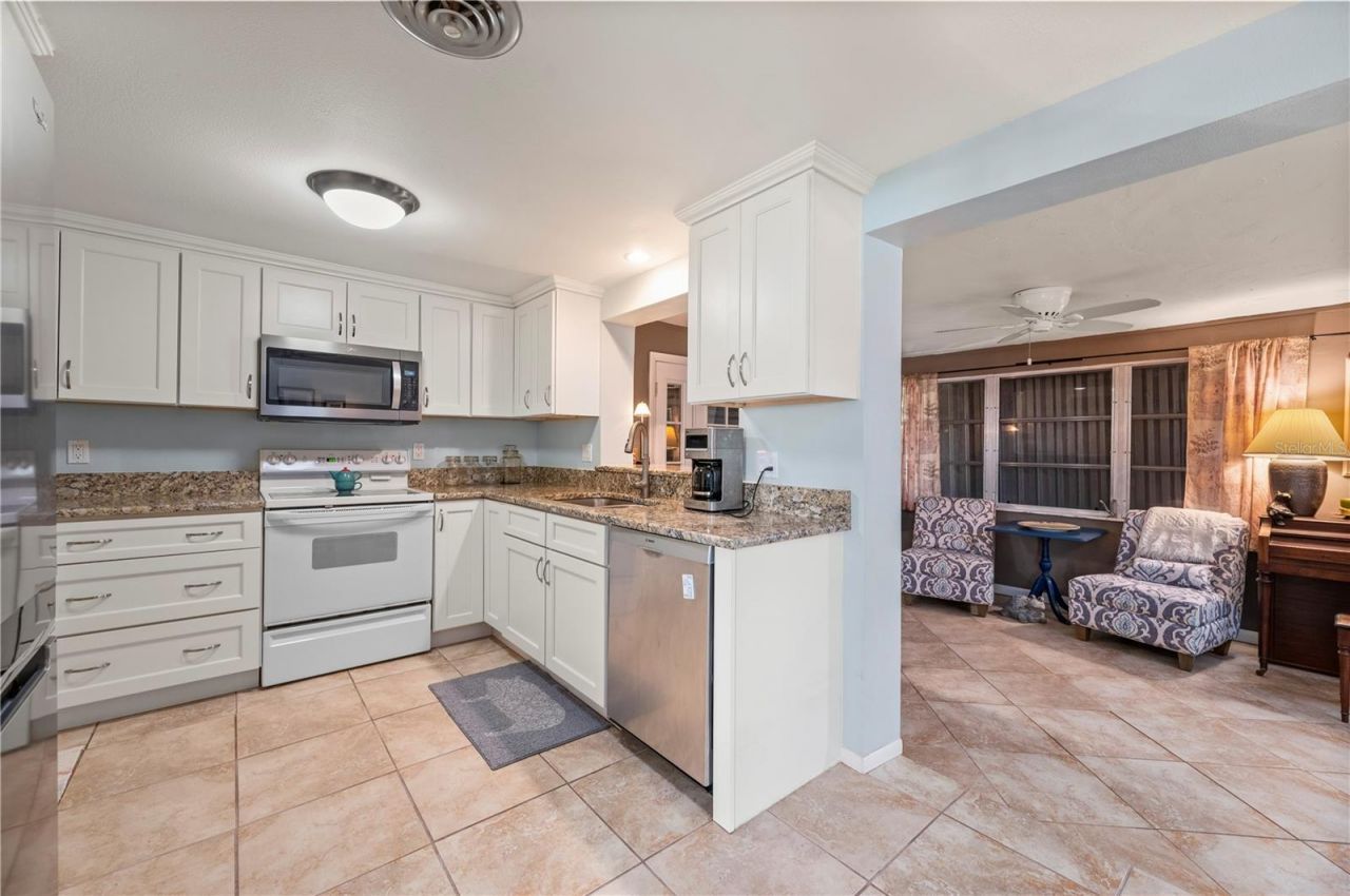540 Grove Avenue Nw, Port Charlotte, FL 33952 Photo