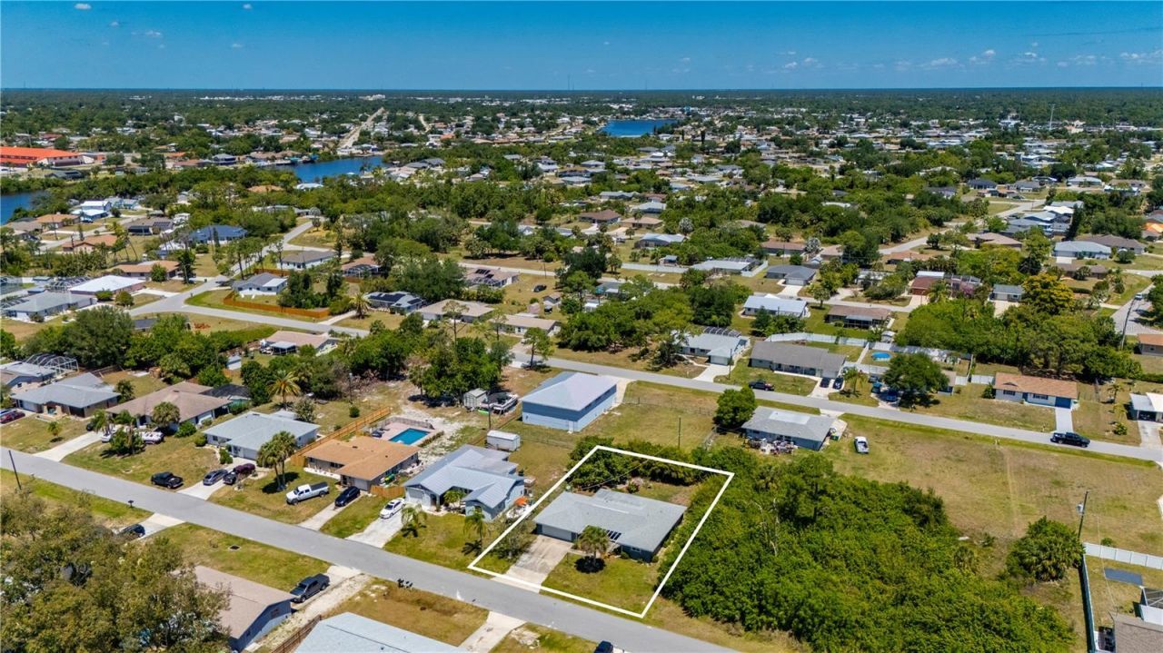 540 Grove Avenue Nw, Port Charlotte, FL 33952 Photo