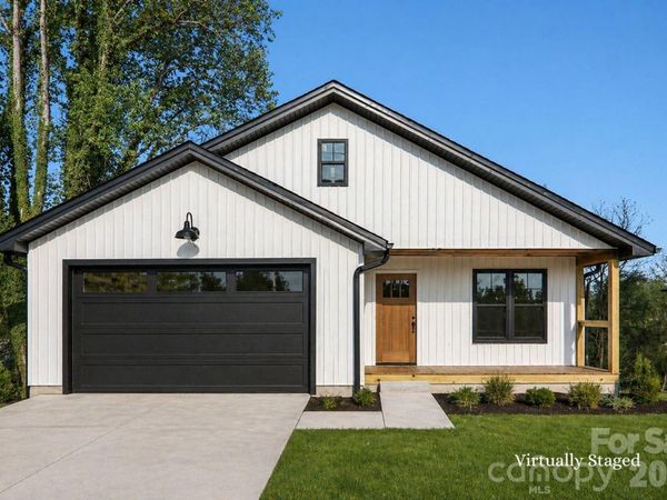 140 N Main Street, Unit 1, Mars Hill, NC 28754