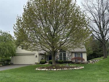 4791 Roundtree Drive, Genoa Twp, MI 48116