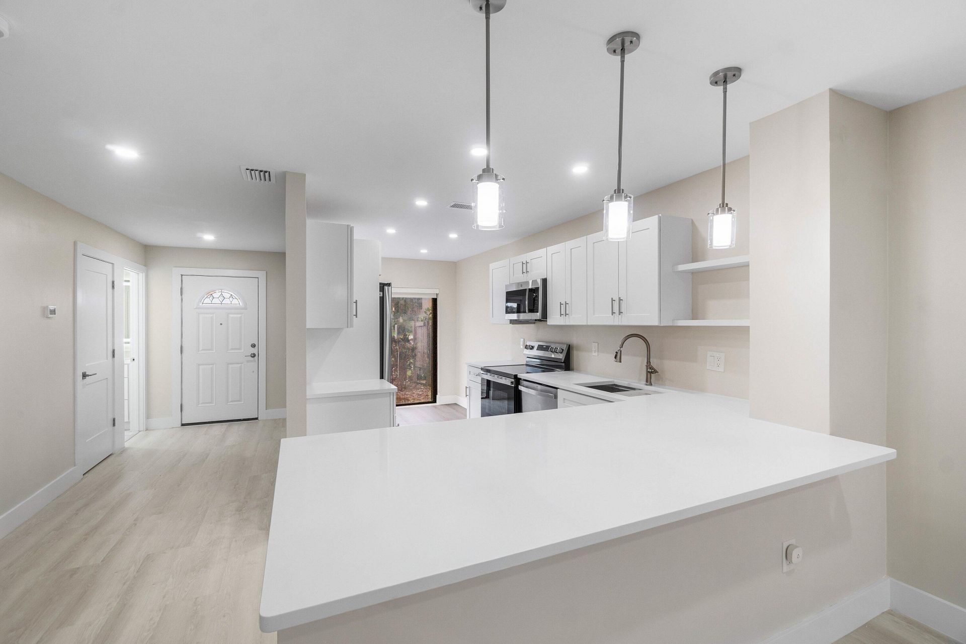 16 Stratford Drive E, Unit C, Boynton Beach, FL 33436 Photo