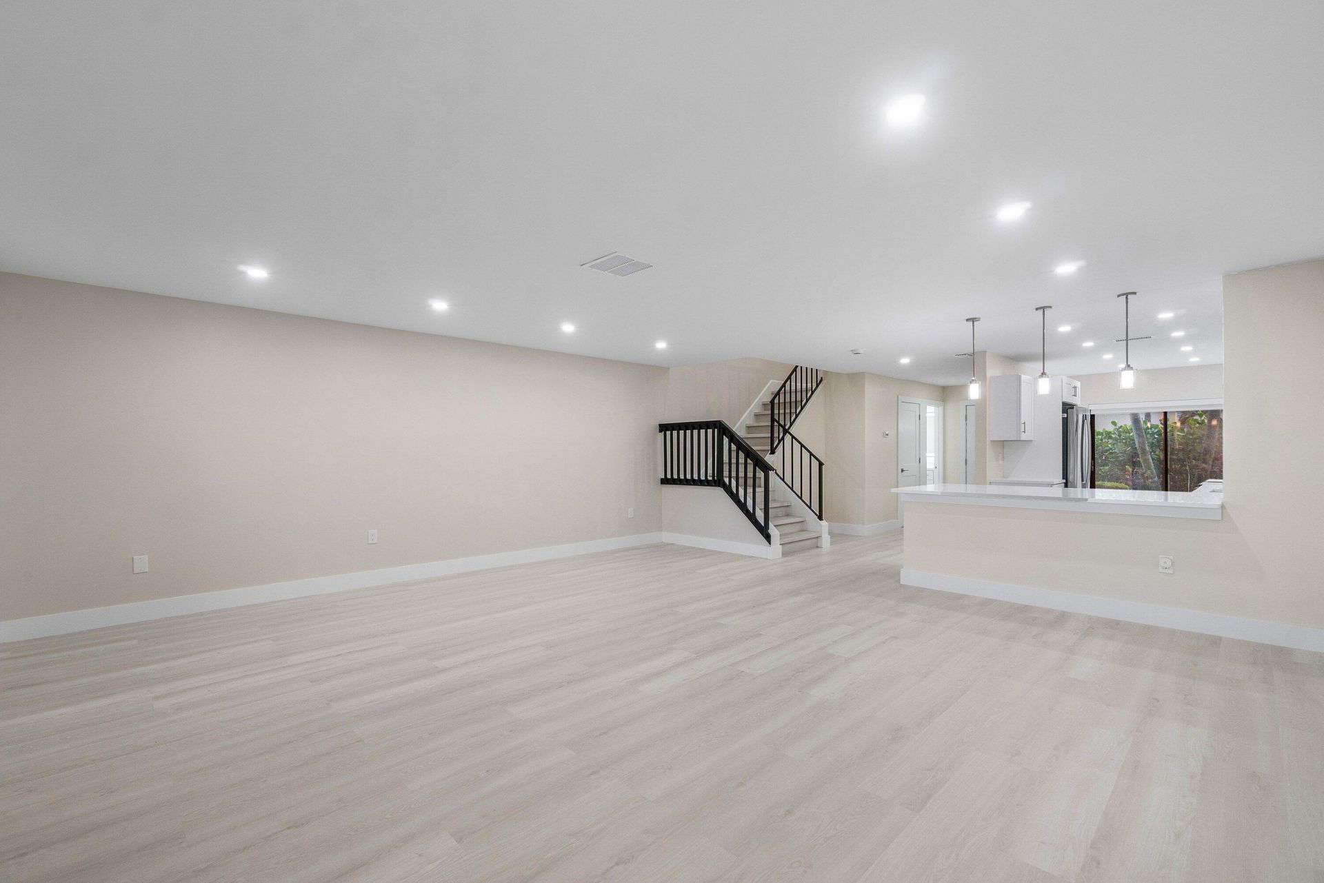 16 Stratford Drive E, Unit C, Boynton Beach, FL 33436 Photo