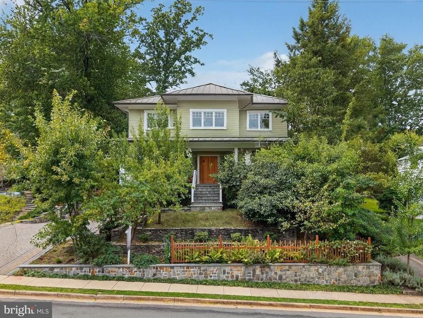 2136 Powhatan Street , Falls Church, VA 22043 Main Photo