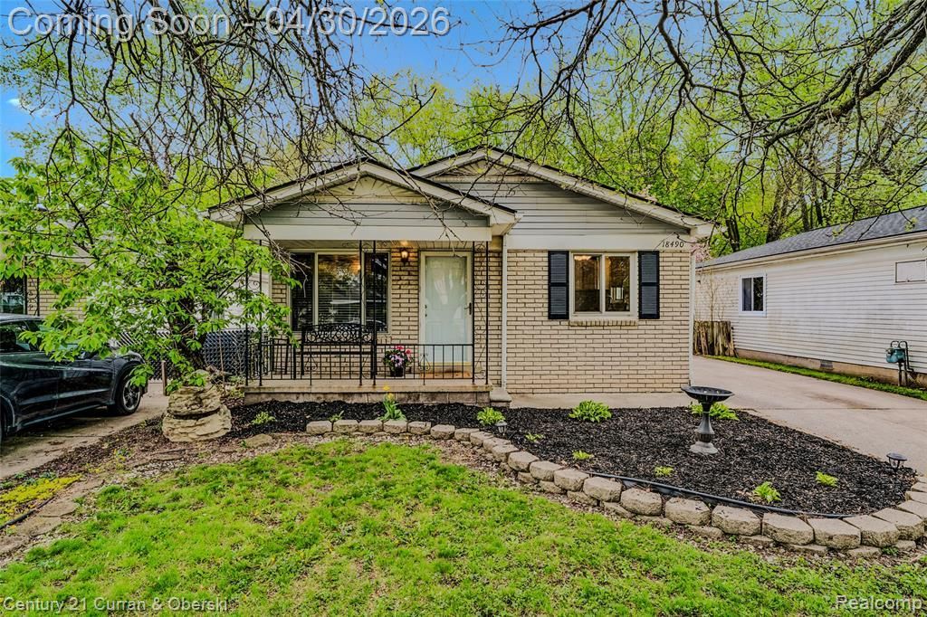 18490 Sumner, Redford Township, MI 48240 Main Photo