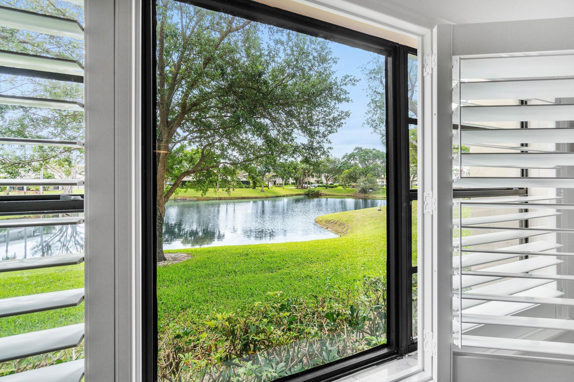 24 Stratford Drive E, Unit E, Boynton Beach, FL 33436 Photo