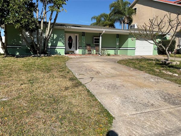 300 DRIFTWOOD DRIVE W, PALM HARBOR, FL 34683