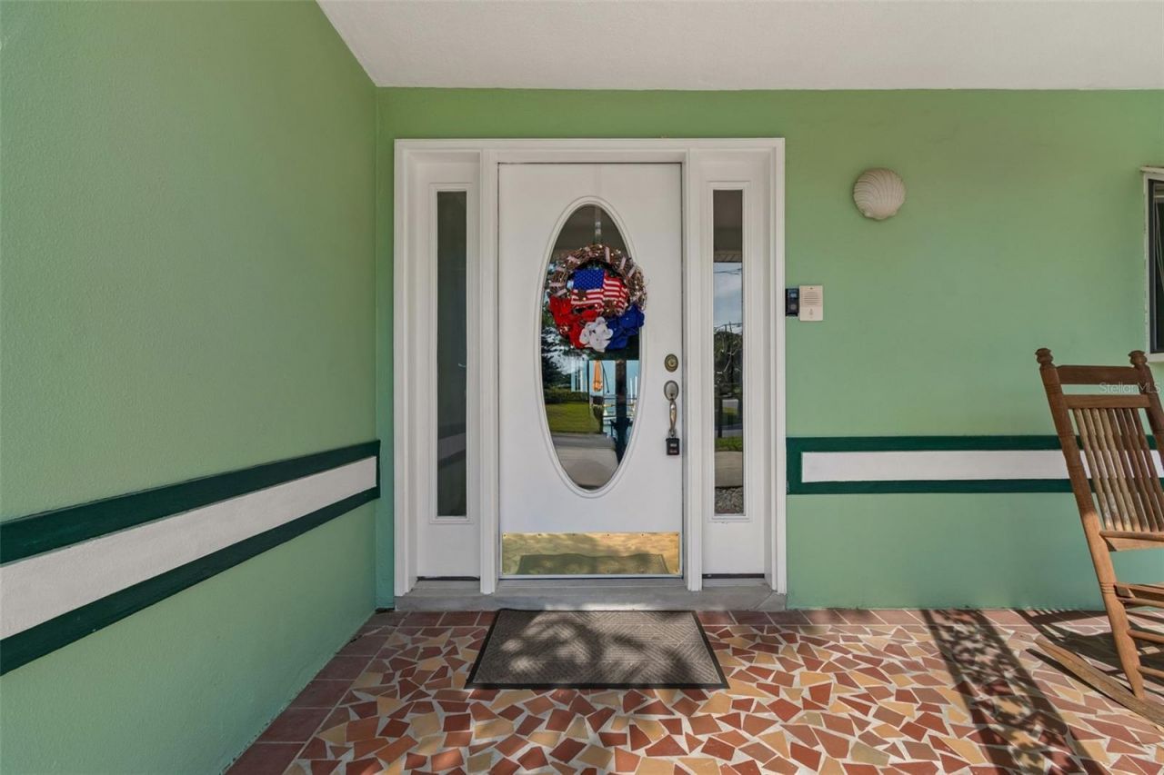 300 Driftwood Drive W, Palm Harbor, FL 34683 Photo