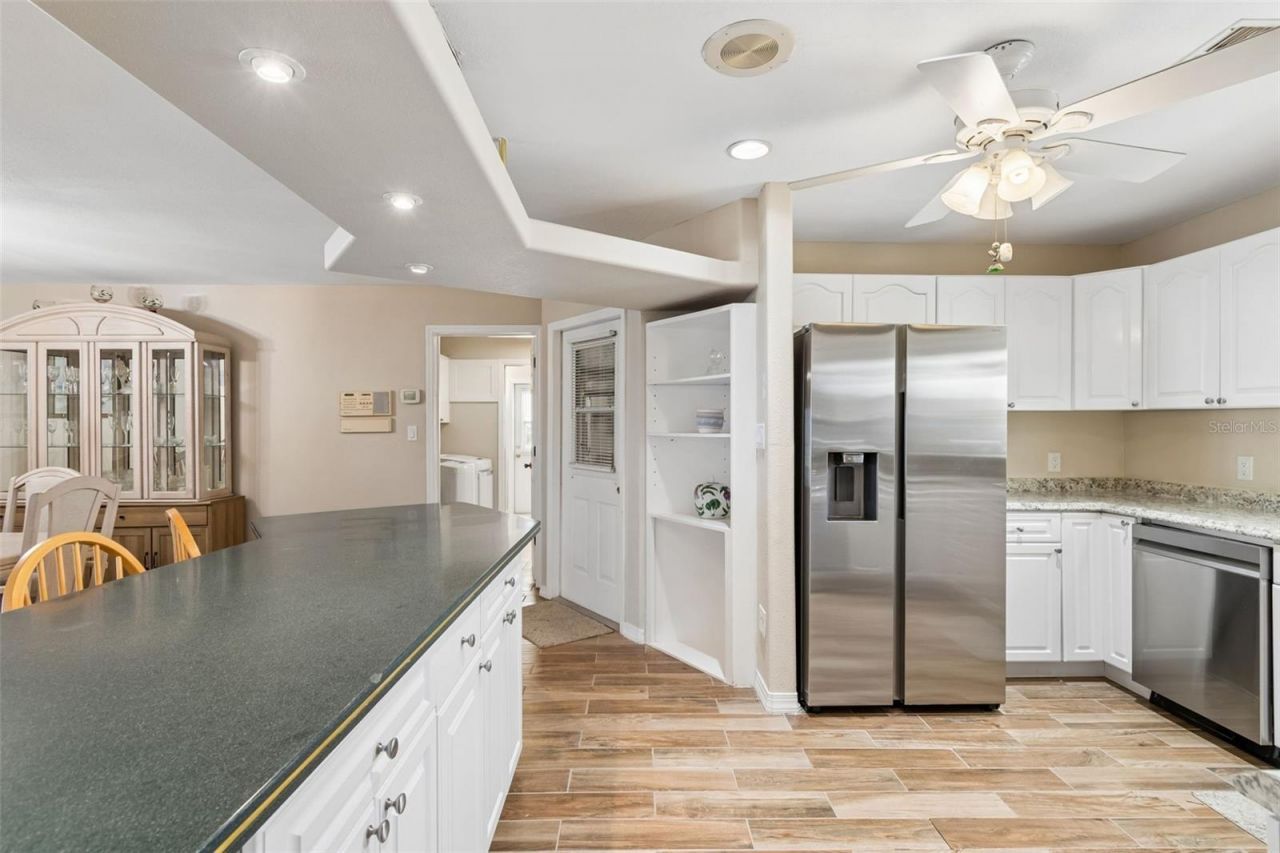 300 Driftwood Drive W, Palm Harbor, FL 34683 Photo