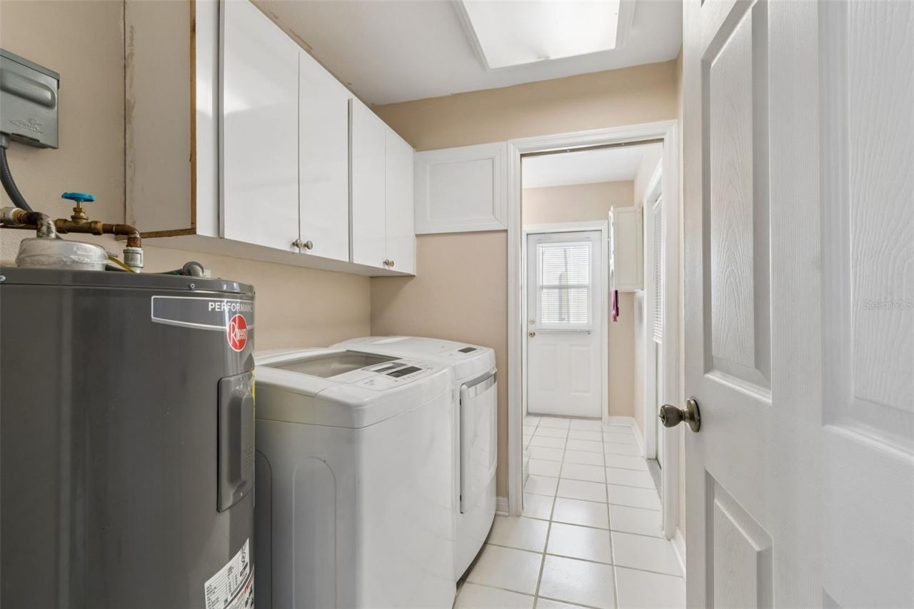 300 Driftwood Drive W, Palm Harbor, FL 34683 Photo