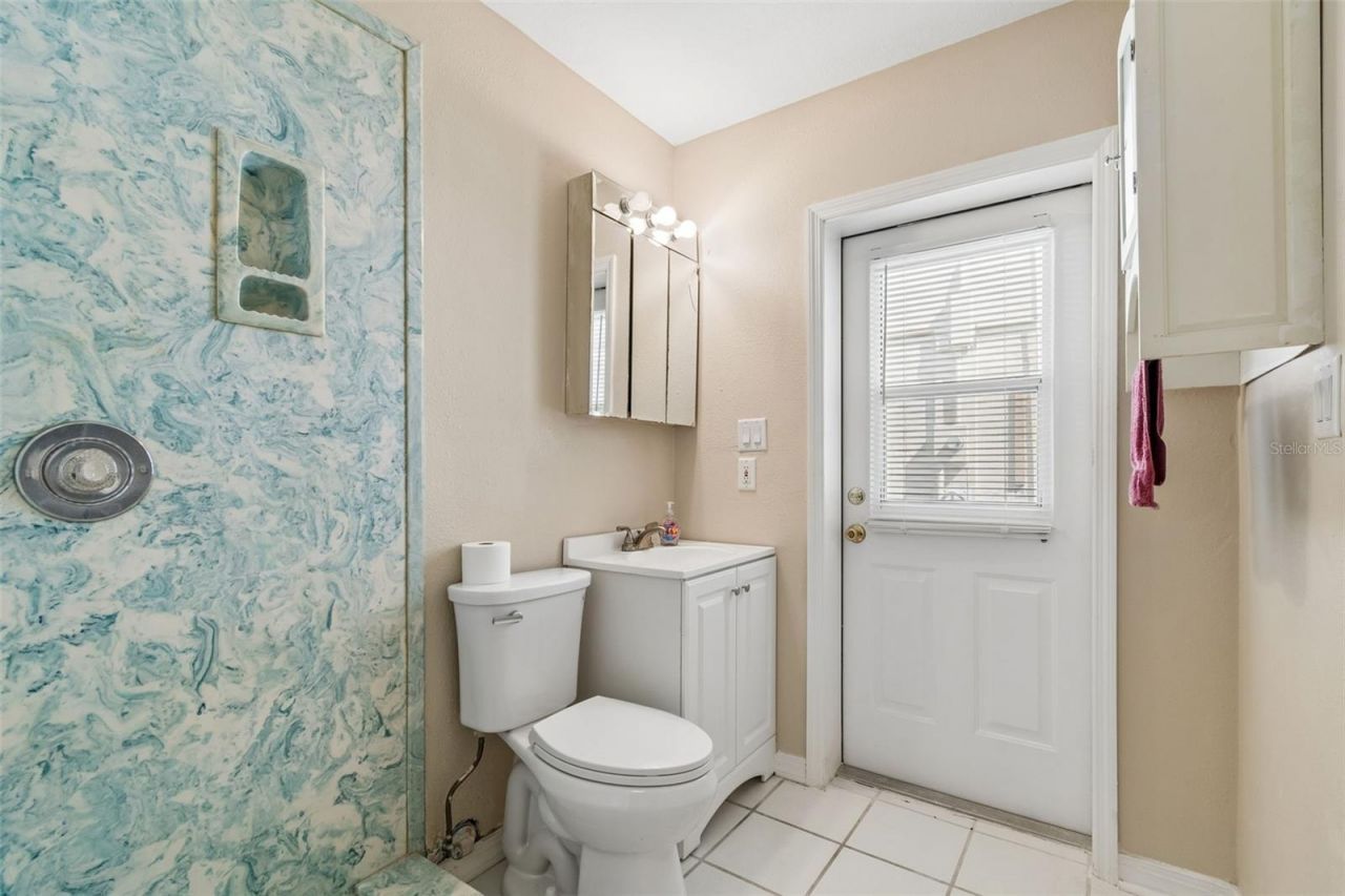 300 Driftwood Drive W, Palm Harbor, FL 34683 Photo