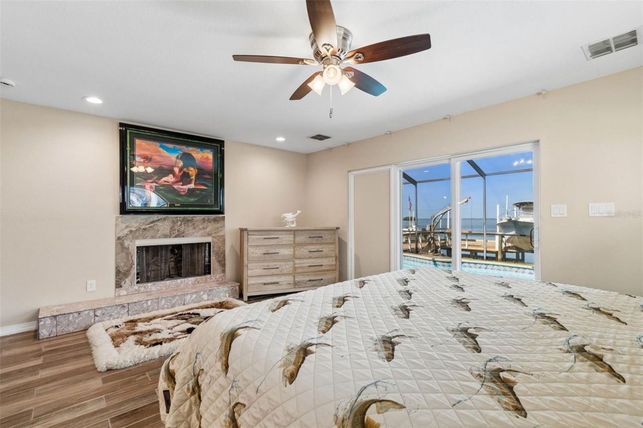 300 Driftwood Drive W, Palm Harbor, FL 34683 Photo