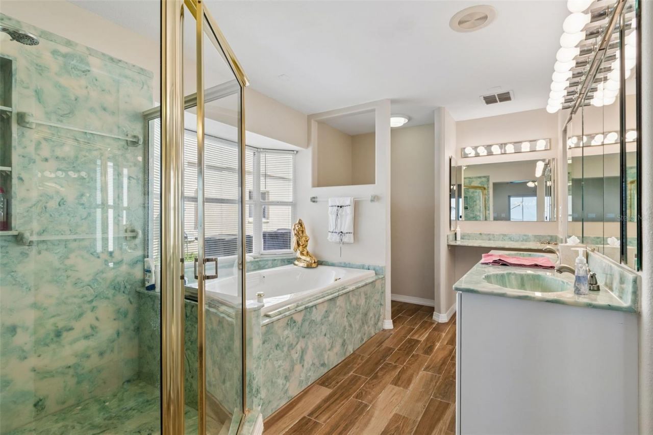 300 Driftwood Drive W, Palm Harbor, FL 34683 Photo