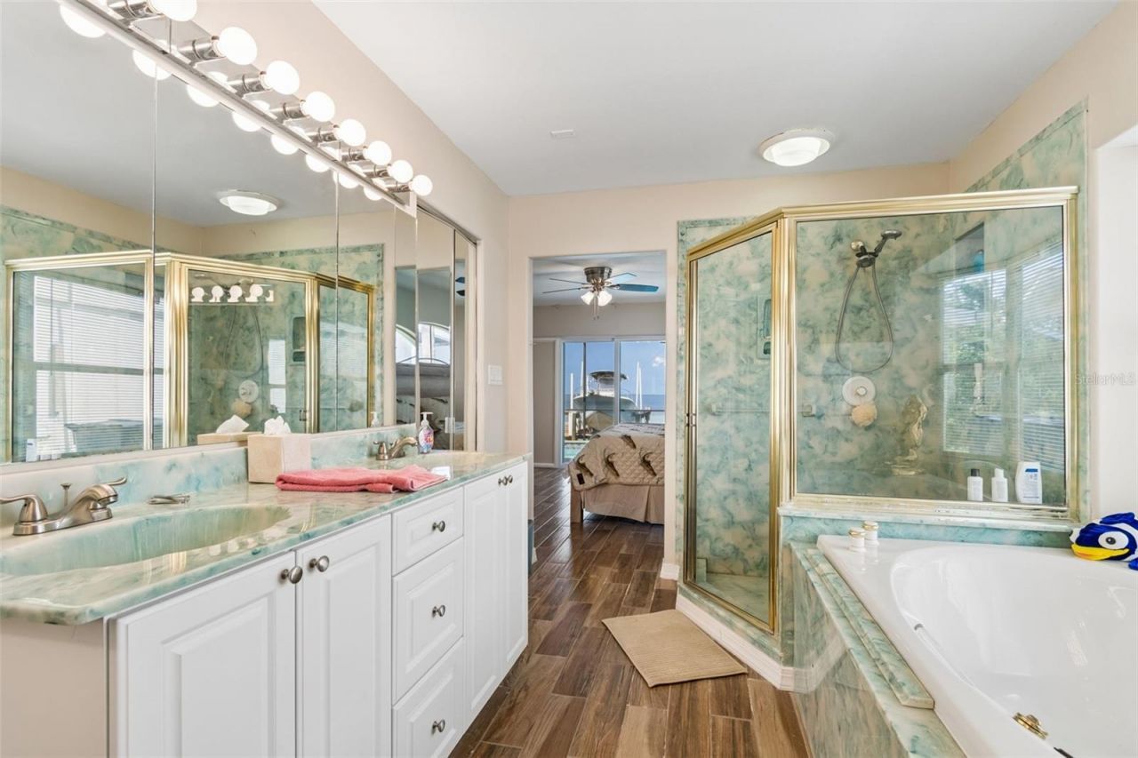 300 Driftwood Drive W, Palm Harbor, FL 34683 Photo