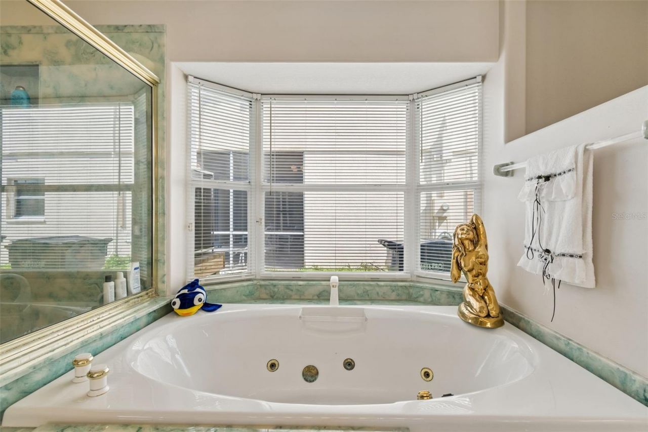 300 Driftwood Drive W, Palm Harbor, FL 34683 Photo
