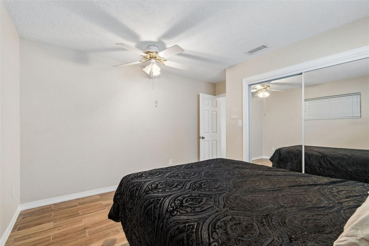 300 Driftwood Drive W, Palm Harbor, FL 34683 Photo