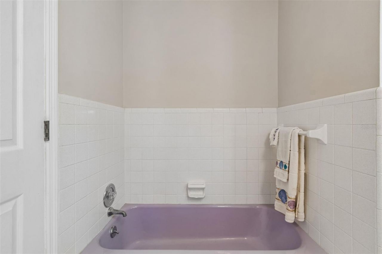 300 Driftwood Drive W, Palm Harbor, FL 34683 Photo
