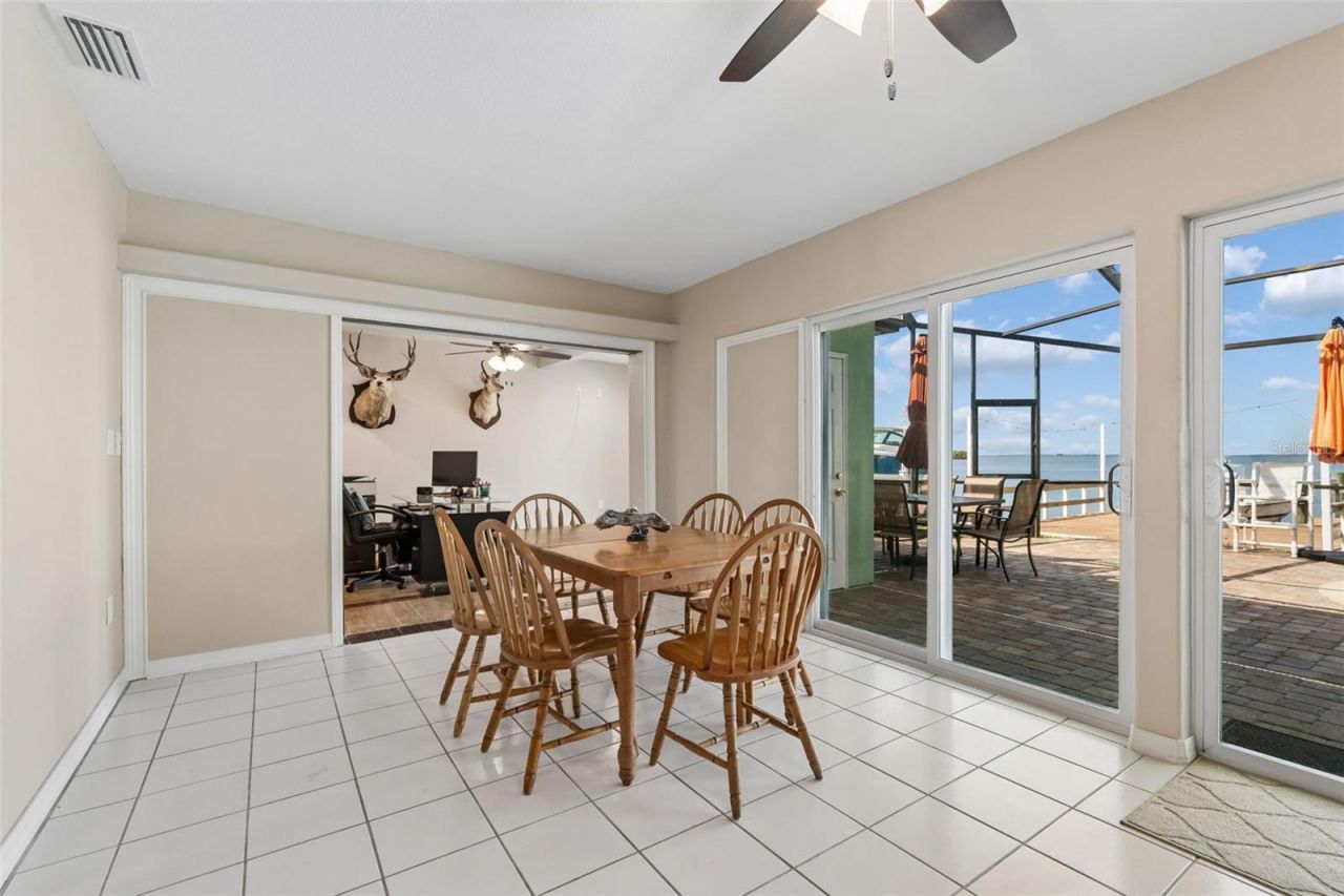 300 Driftwood Drive W, Palm Harbor, FL 34683 Photo